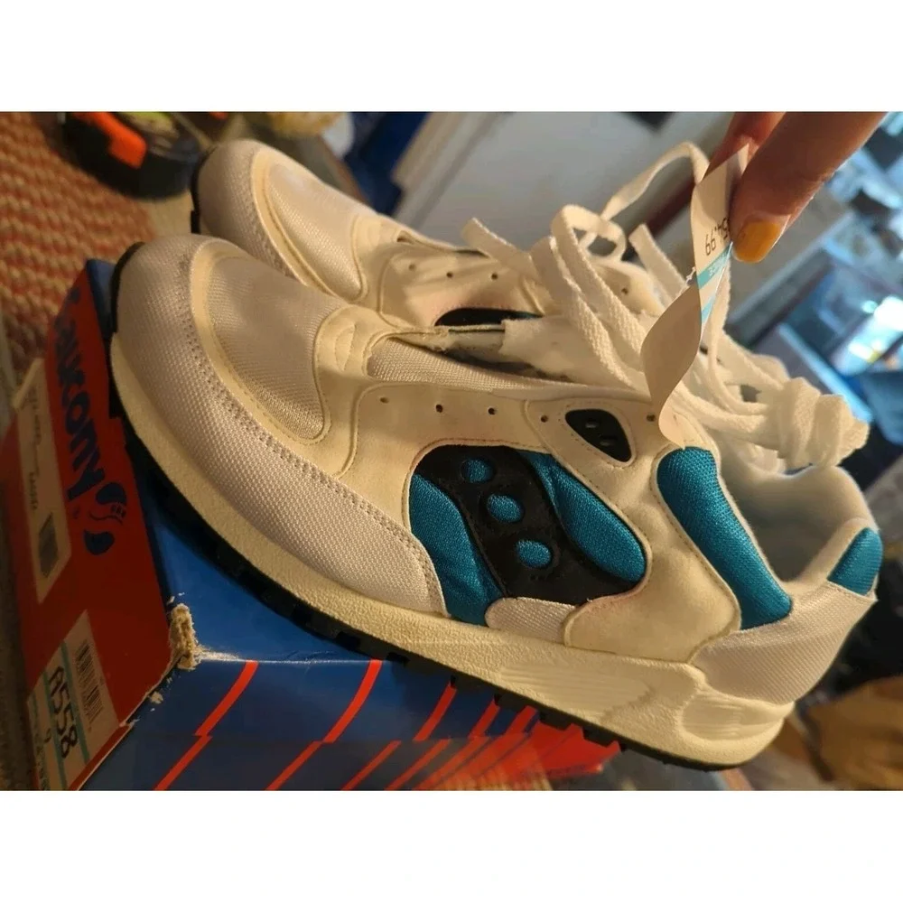 Vintage SAUCONY Jazz 4000‎ Shoes White Blue Sz 9 w/ OG Box Made In USA Deadstock